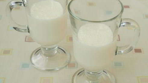 смузи с творогом и черной смородиной