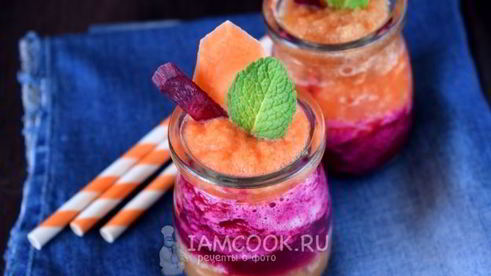 смузи со свеклой, морковью и яблоком