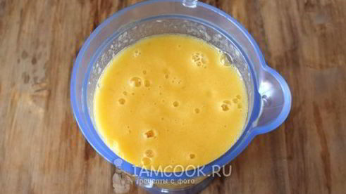 тропический смузи с консервированным манго и ананасом