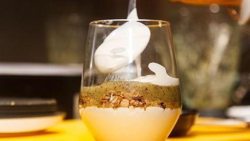 творожный мусс с фруктовым смузи