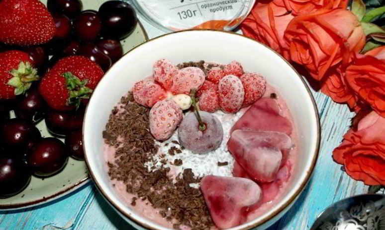 Рецепт вишневого смузи-боул с чиа