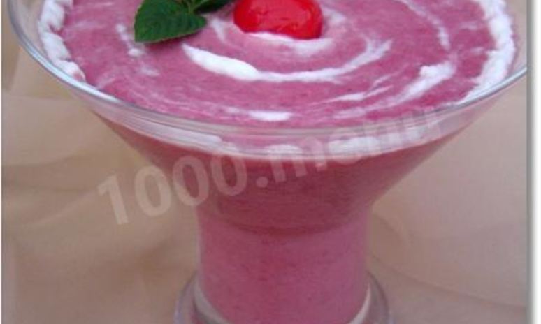 Рецепт вишневого смузи с йогуртом и овсяными хлопьями