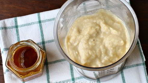 яблочно-банановый смузи с имбирем