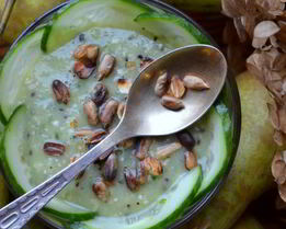 Зеленый смузи с киви и огурцом