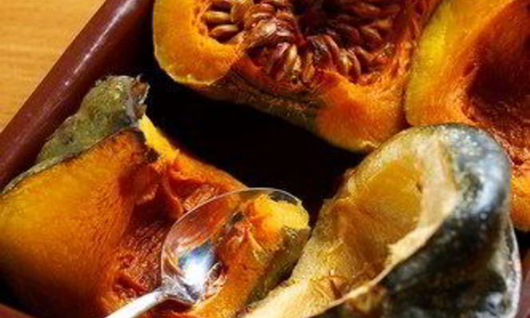 Рецепт запеченной тыквы акорн с кленовым сиропом