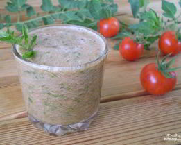 Зеленый коктейль с помидорами