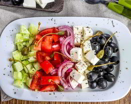 Греческий салат с брынзой