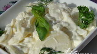Баварский картофелъный салат с огурцом