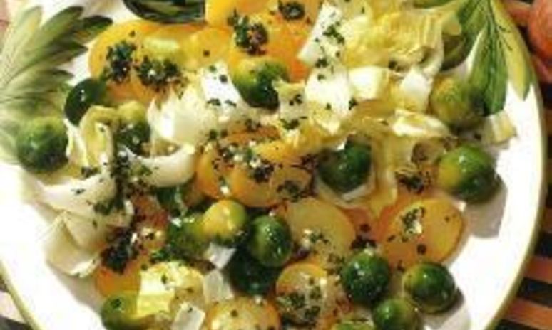 Рецепт брюссельского картофельного салата с эндивием