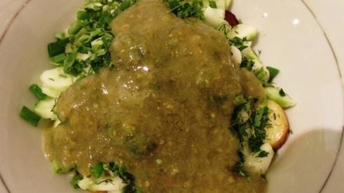 горячий картофельный салат с острым соусом