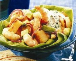 Картофельный салат с авокадо и креветками