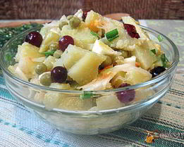 Картофельный салат с квашенной капустой