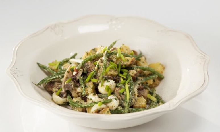 Рецепт картофельного салата с лимонно-горчичного заправкой