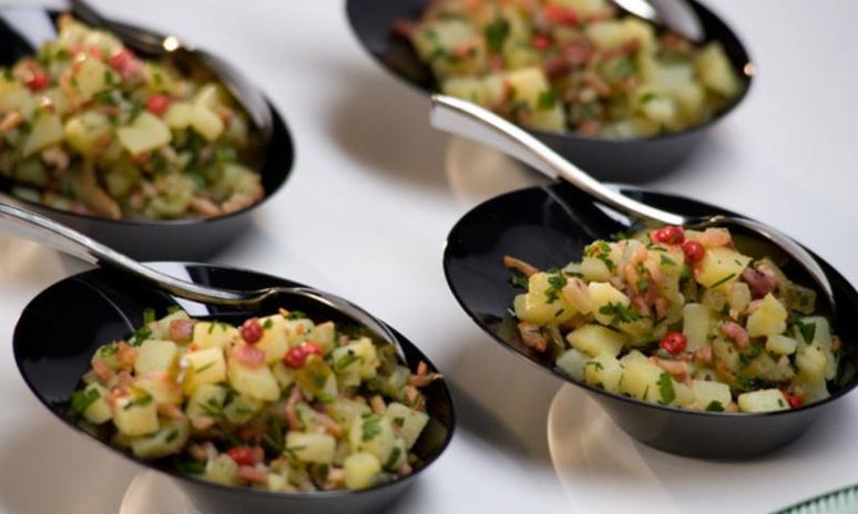 Рецепт картофельного салата с жареным беконом