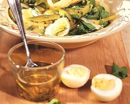 Картофельный салат со щавелем