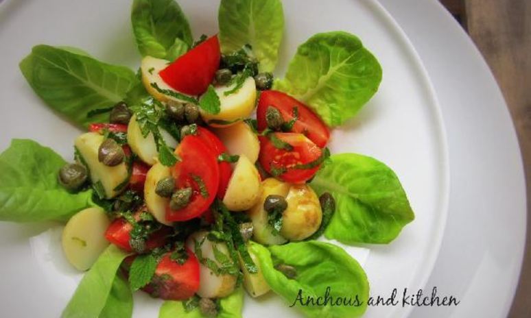 Рецепт салата иза молодого картофели с каперсами и мятого