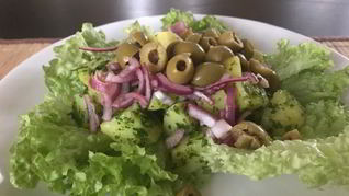 Салат с картофелем