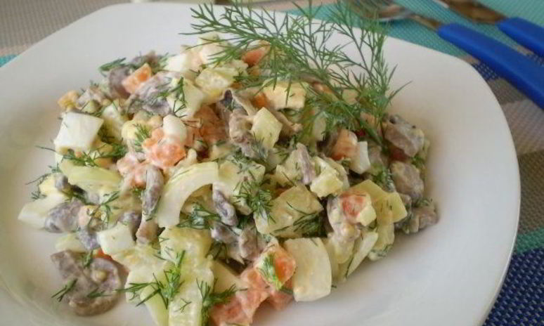 Рецепт салата с картошкой и грибами