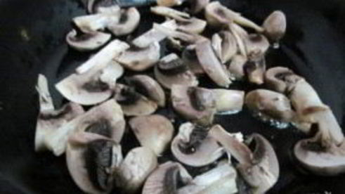 салат с молодым картофелем и индейкой