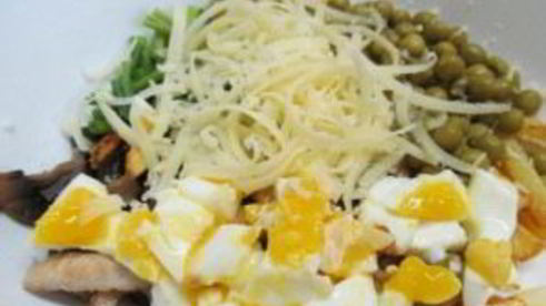 салат с молодым картофелем и индейкой