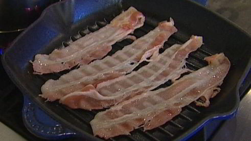 теплый салат с картофелем и беконом