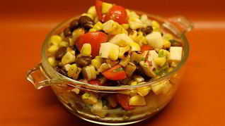 Мексиканский салат с медово-лаймовой заправкой