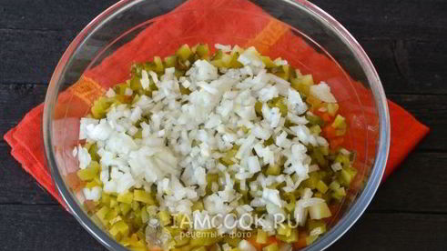 оливье с кальмарами