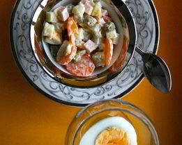 Оливье с вареной колбасой