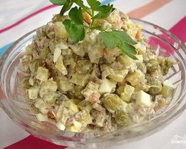 Салат Оливье с мясом