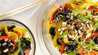 Салат из древесных грибов с соевым соусом по-китайски