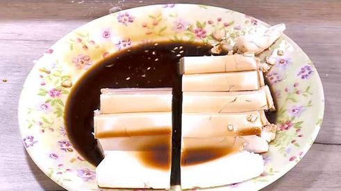 салат из фасоли с жареным тофу