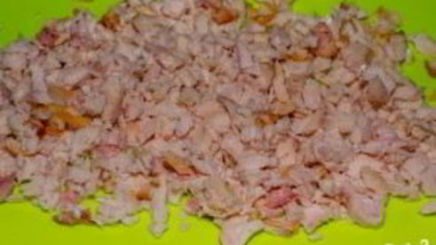 салат из копченой курицы с шампиньонами