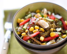 Салат из морской капусты с крабовыми палочками и кукурузой