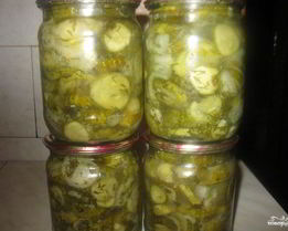 Салат из огурцов на зиму Пальчики оближешь