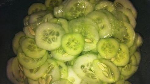 салат из огурцов по-польски мизерия