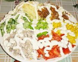 Салат Королевский с курицей и кукурузой