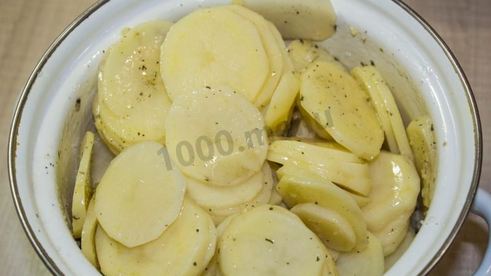 картошка под шубой в духовке