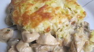 Курица с грибами под шубой из картофеля