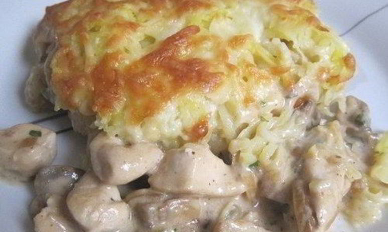 Рецепт курицы с грибами под шубой из картофеля