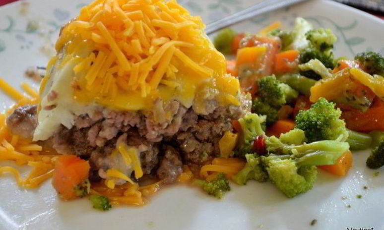 Рецепт мясного хлеба под шубой