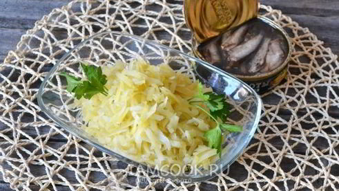 салат шпроты под шубой