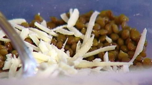 салат с чечевицей и бужениной