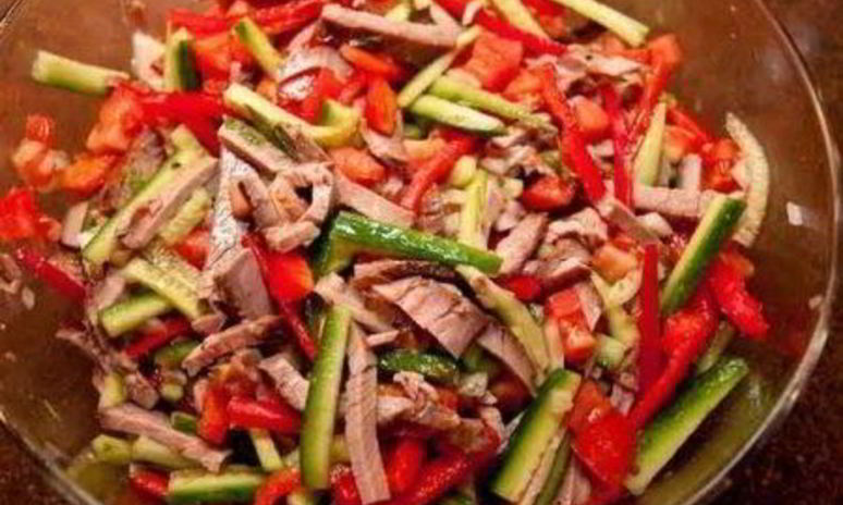 Рецепт салата с говядиной и овощами