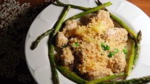 салат с курицей и ананасами