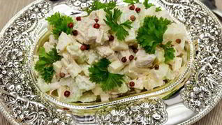 Салат с курицей и сельдереем