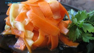 Салат с морковью и кабачком