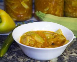 Салат Тещин язык из кабачков с перцем