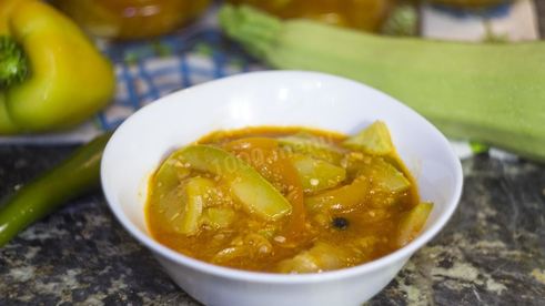 салат тещин язык из кабачков с перцем