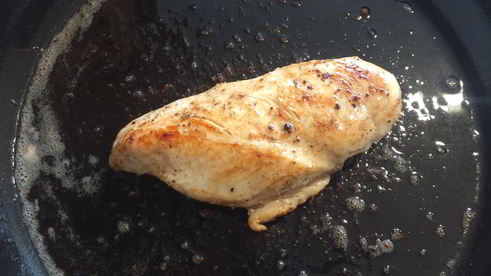 салат цезарь с беконом