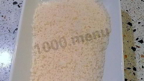 салат цезарь с курицей и пармезаном